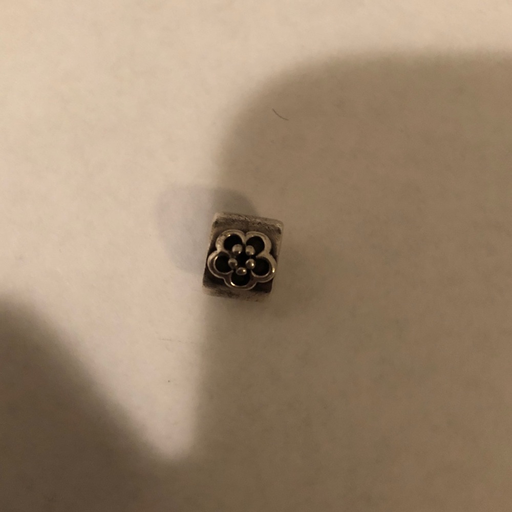 Pandora silver flower charm